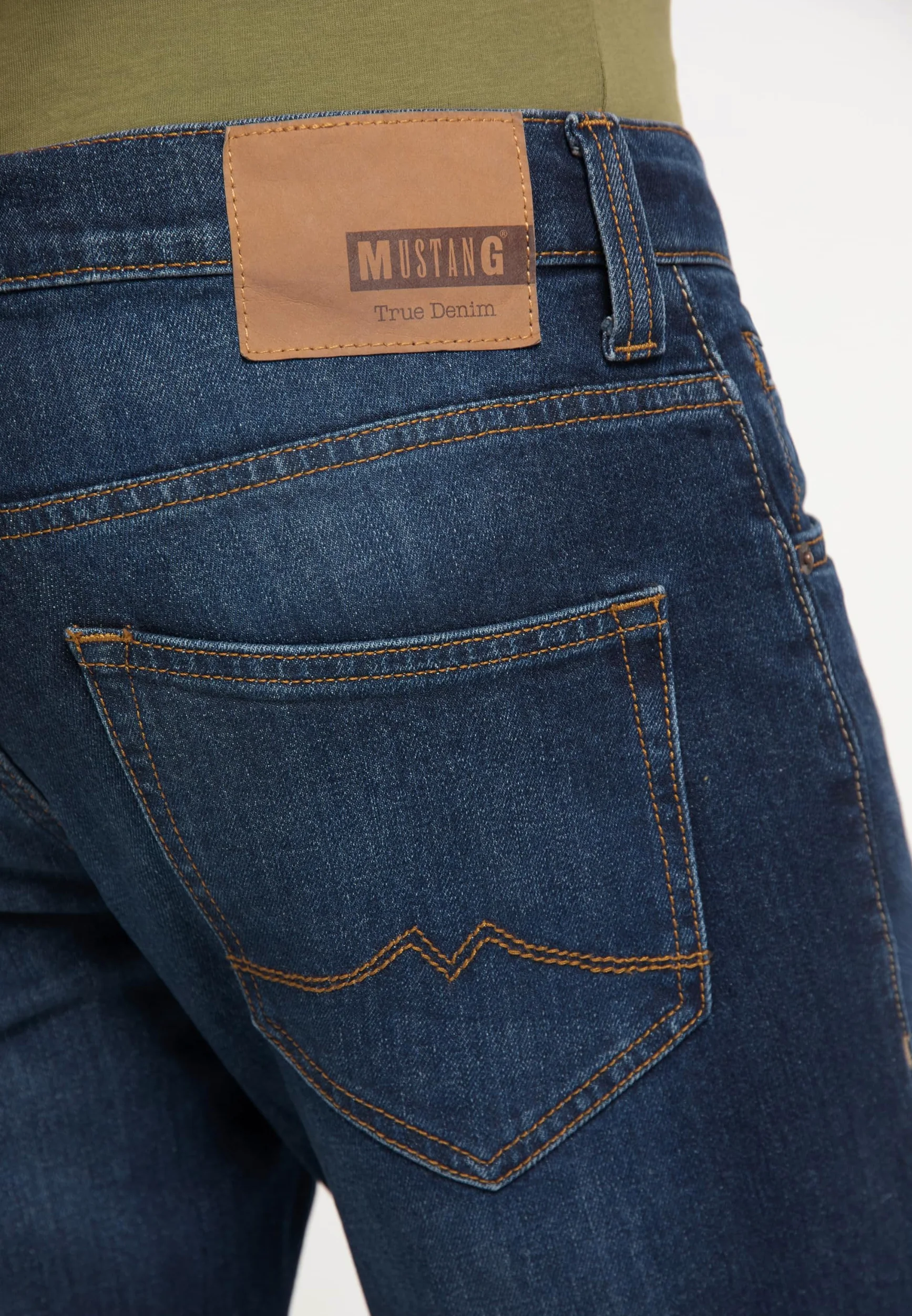 MUSTANG Jeans Herren Stretch Oregon Bootcut Jeanshose Hose Denim Schwarz Blau 30 31 32 33 34 36 38 40 42 44
