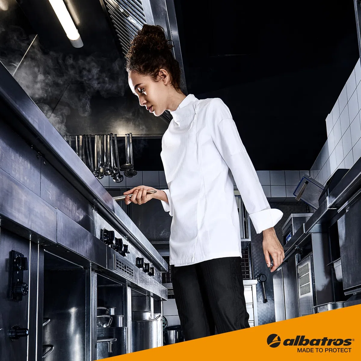 ALBATROS Squad Rutschhemmende Berufsschuhe – rutschfeste O2 Arbeitsschuhe für Damen und Herren, sehr leicht - Non-Slip Sneaker – ideal für Beruf Schwarz