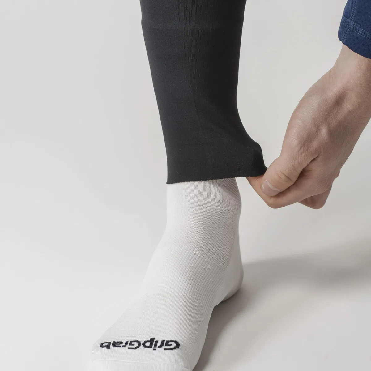 GripGrab AquaRepel 2 Wasserabweisende Radsport Beinlinge Softshell Winter | Dreilagige wasserdichte Membran, 4-Wege-Stretch, Fleece-Innenseite, Silikon-Gripper – Frühjahr & Herbst Beinwärmer