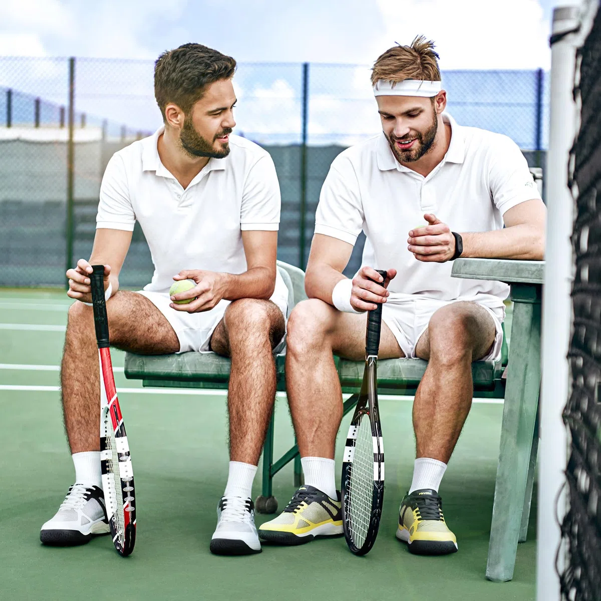 FitVille Herren Tennisschuhe Extra Weit Sportschuhe rutschfeste Hallenschuhe Atmungsaktive Badminton Schuhe Bequeme Sneaker