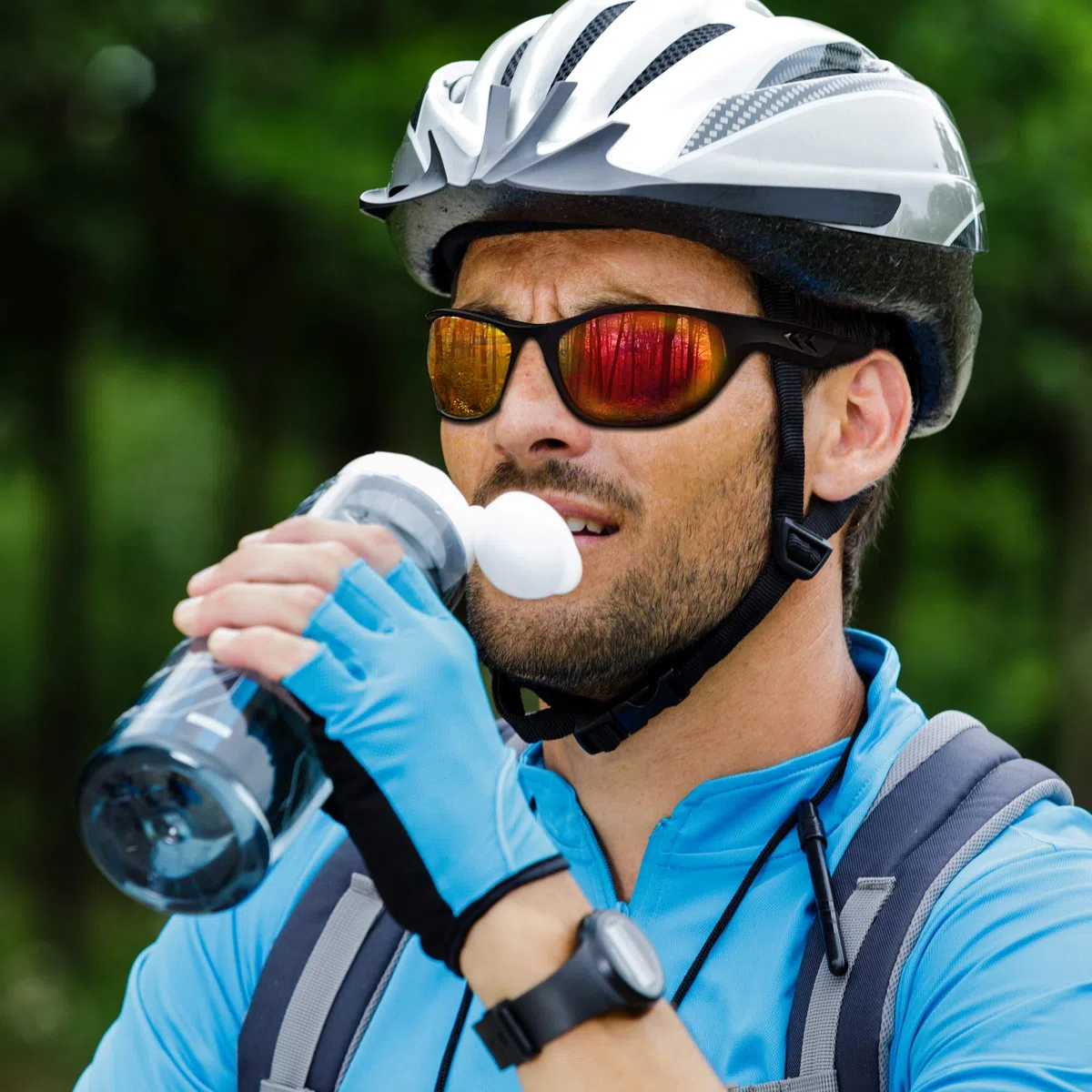 ZILLERATE Polarisierte Sport-Sonnenbrille für Herren und Damen, zum Fahren Radfahren Golf Fischen Laufen Segeln Skifahren, UV400-Schutz, Leichter, langlebiger TR90-Rahmen, Hartschalen-Etui